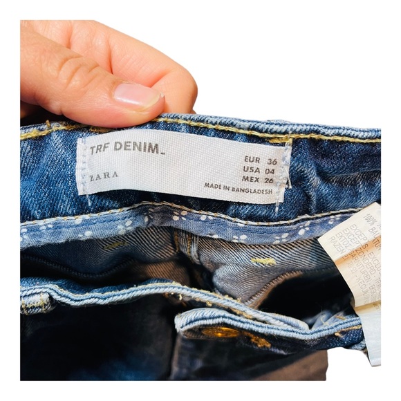 Zara distressed straight leg jeans - Picture 2 of 6